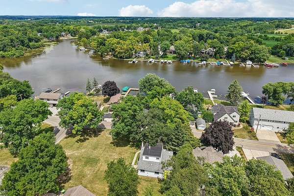 0.31 Acres of Residential Land for Sale in Waterford, Wisconsin