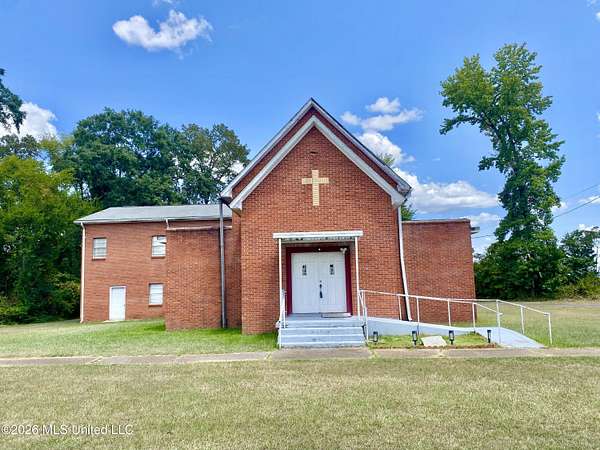 3 Acres of Improved Commercial Land for Sale in Crystal Springs, Mississippi