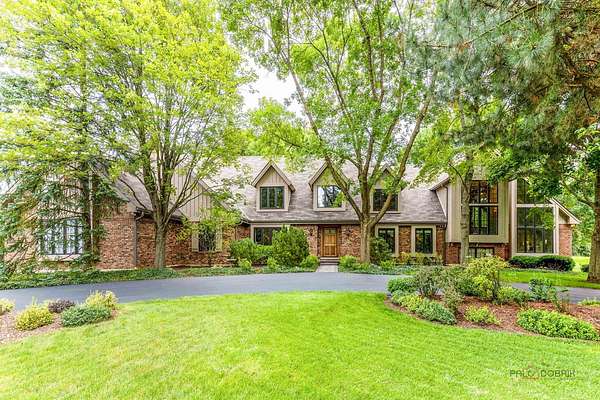 1.82 Acres of Land with Home for Sale in South Barrington, Illinois