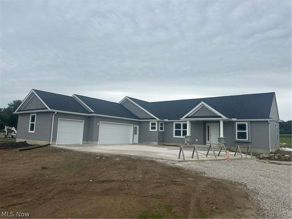 1.65 Acres of Land with Home for Sale in Vermilion, Ohio