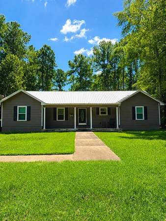 1.5 Acres of Land with Home for Sale in Bainbridge, Georgia