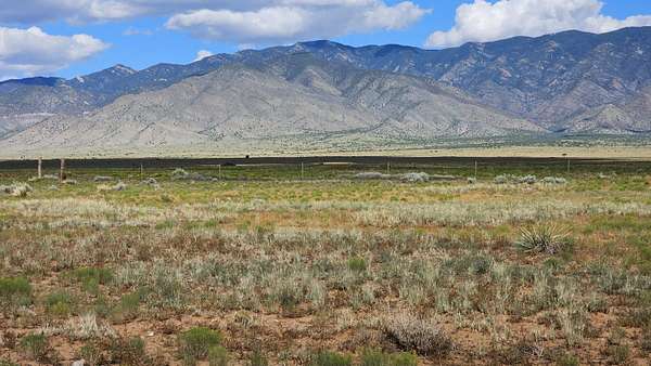 0.25 Acres of Land for Sale in Los Lunas, New Mexico