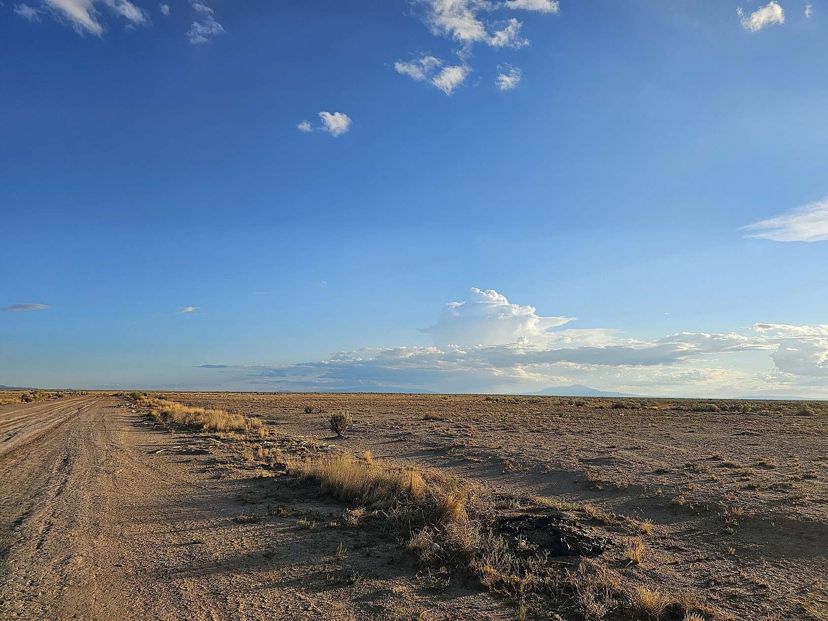 0.25 Acres of Land for Sale in Los Lunas, New Mexico