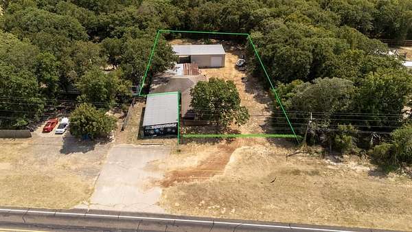 1 Acre of Mixed-Use Land for Sale in Athens, Texas