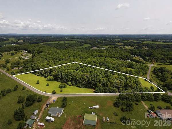 10 Acres of Residential Land for Sale in Lincolnton, North Carolina