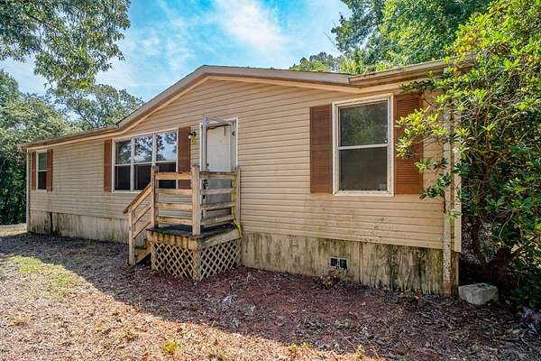 1.88 Acres of Land with Home for Sale in Barboursville, Virginia