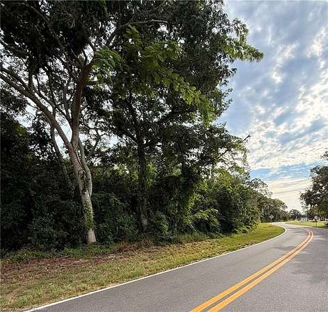 2.47 Acres of Residential Land for Sale in Sebring, Florida