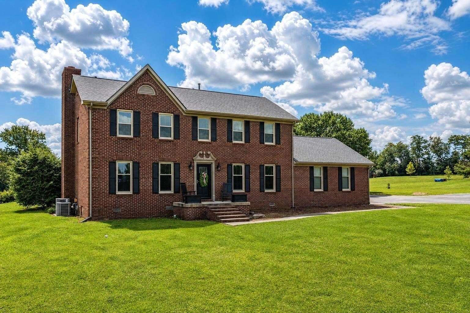 4 Acres of Land with Home for Sale in Paris, Kentucky