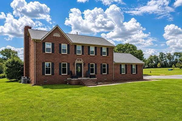 4 Acres of Land with Home for Sale in Paris, Kentucky