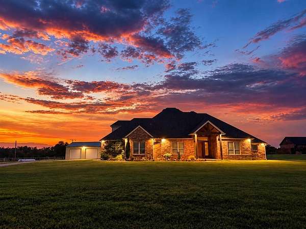 7.86 Acres of Land with Home for Sale in El Reno, Oklahoma