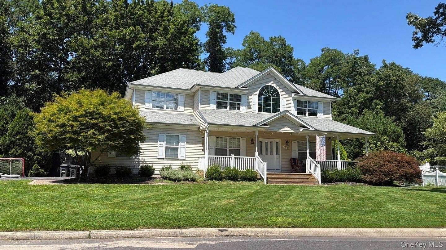 1.65 Acres of Land with Home for Auction in East Setauket, New York