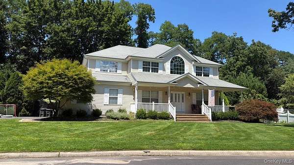 1.65 Acres of Land with Home for Auction in East Setauket, New York