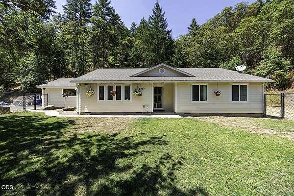 40.4 Acres of Recreational Land with Home for Sale in Medford, Oregon