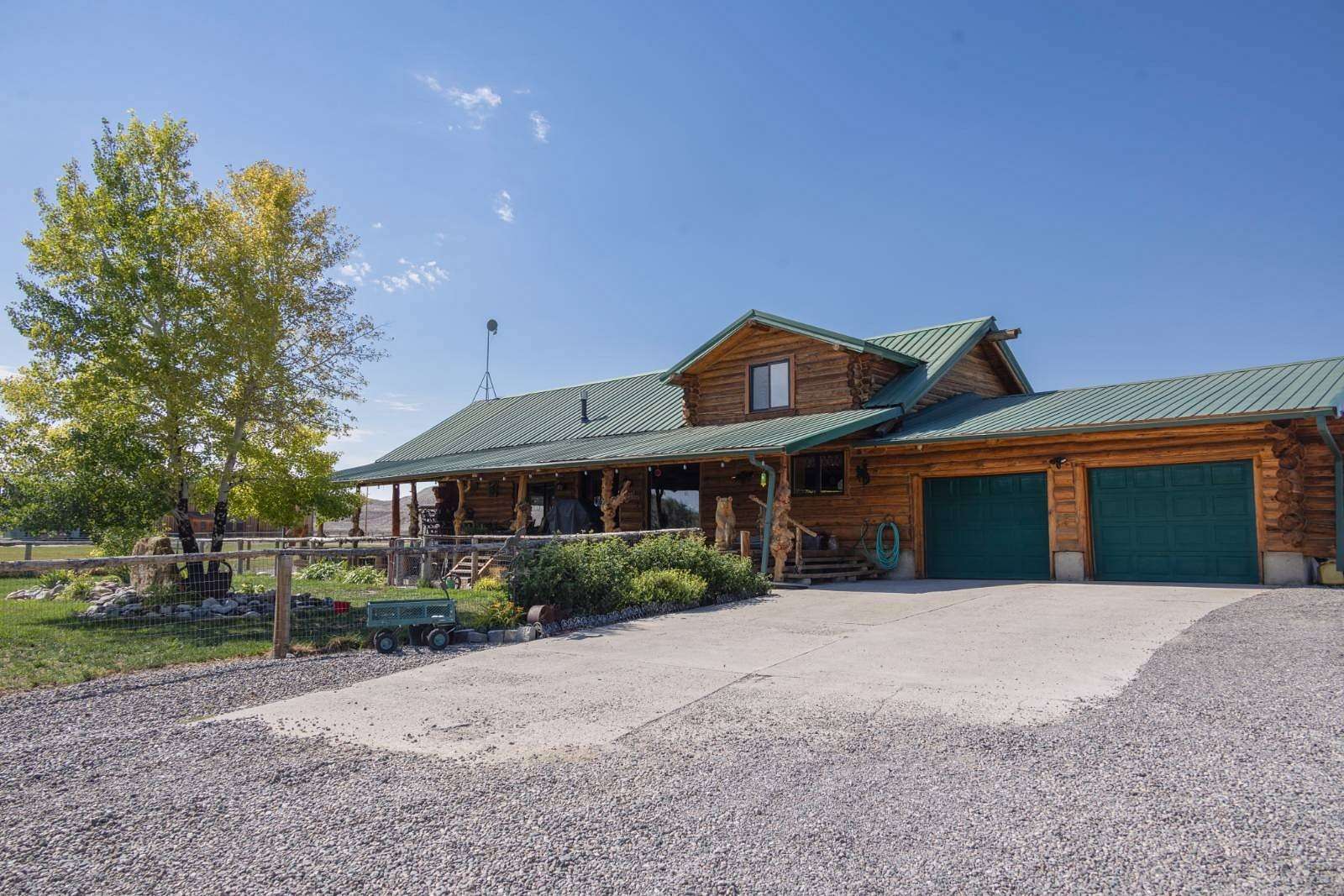 4.4 Acres of Land with Home for Sale in Riverton, Wyoming