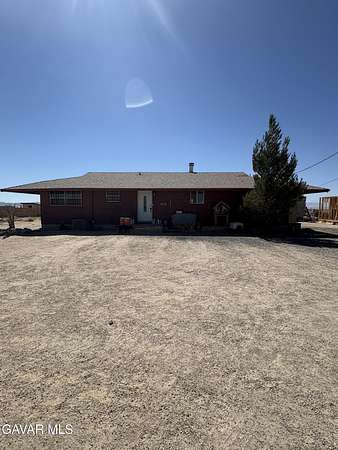 4.83 Acres of Land with Home for Sale in Lancaster, California