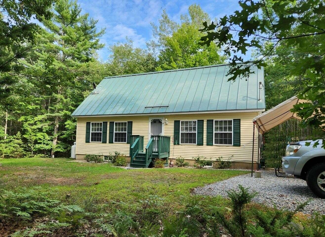 1.82 Acres of Land with Home for Sale in Damariscotta, Maine