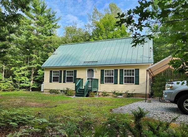 1.82 Acres of Land with Home for Sale in Damariscotta, Maine
