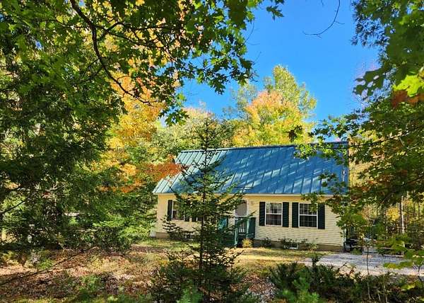 1.82 Acres of Land with Home for Sale in Damariscotta, Maine