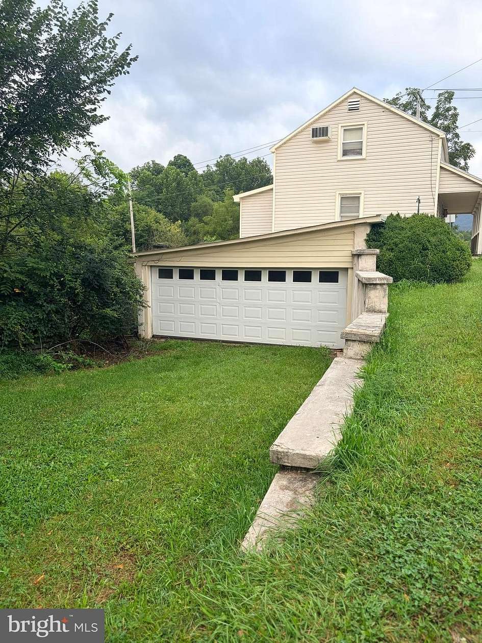 4.53 Acres of Land with Home for Auction in Ickesburg, Pennsylvania