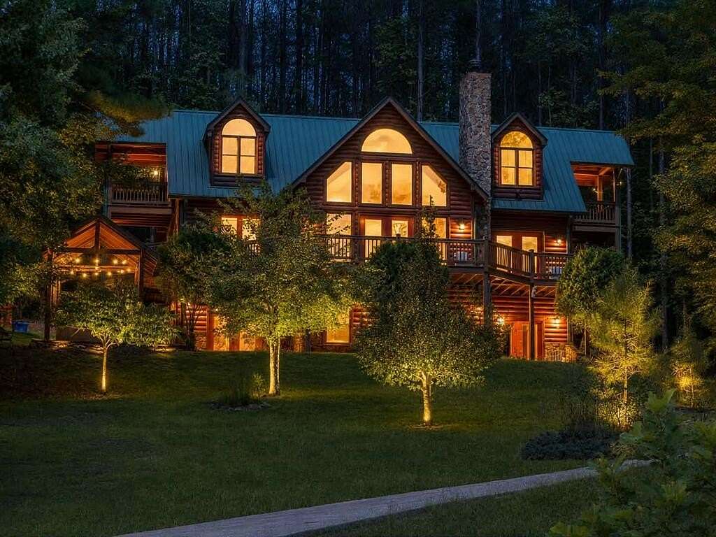 1.5 Acres of Land with Home for Sale in Ellijay, Georgia