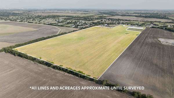 43.5 Acres of Agricultural & Residential Land for Sale in Krum, Texas