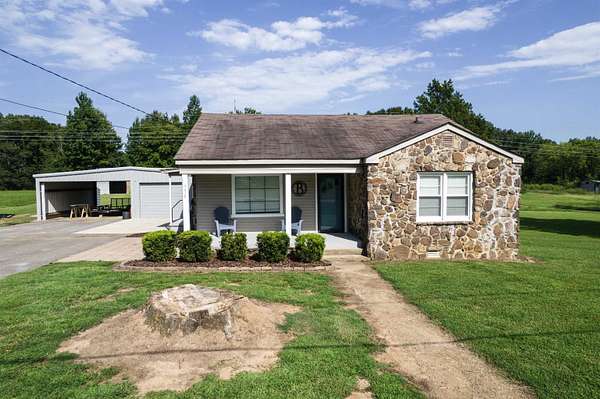 4 Acres of Land with Home for Sale in Tuscumbia, Alabama