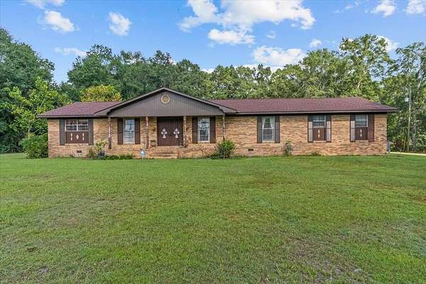 4.5 Acres of Land with Home for Sale in Ariton, Alabama