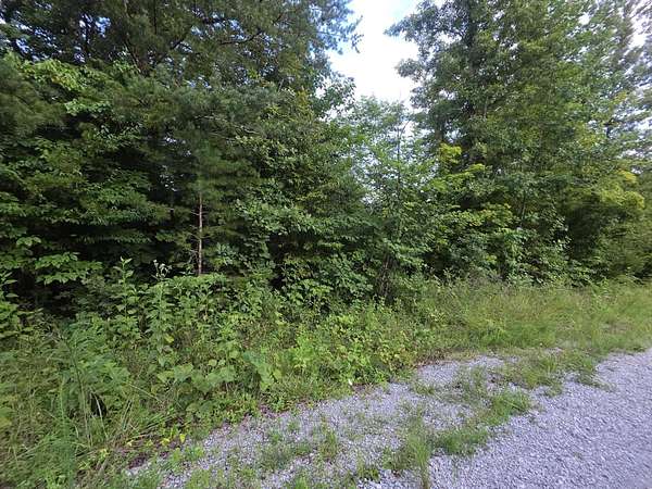 1 Acre of Residential Land for Sale in Somerset, Kentucky