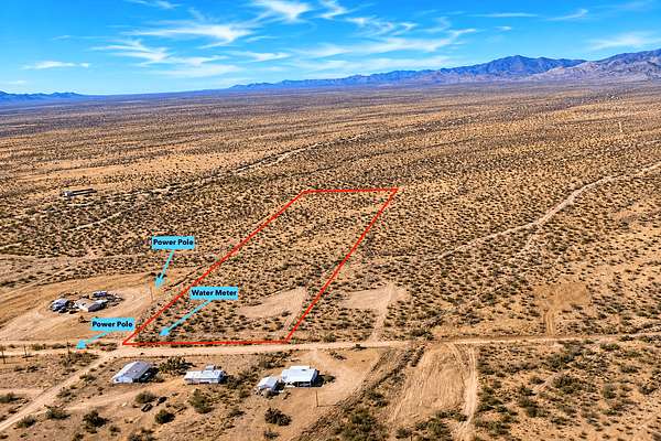 10 Acres of Recreational & Residential Land for Sale in Golden Valley, Arizona