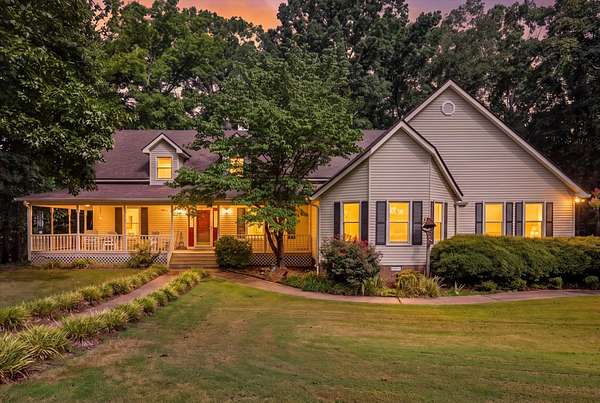 3.47 Acres of Land with Home for Sale in Paris, Tennessee