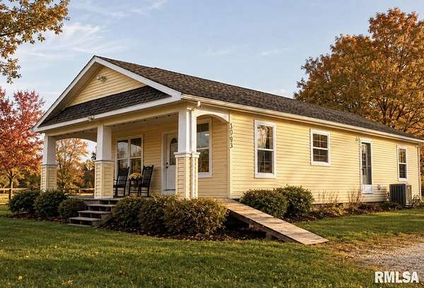 10 Acres of Land with Home for Sale in Lacon, Illinois