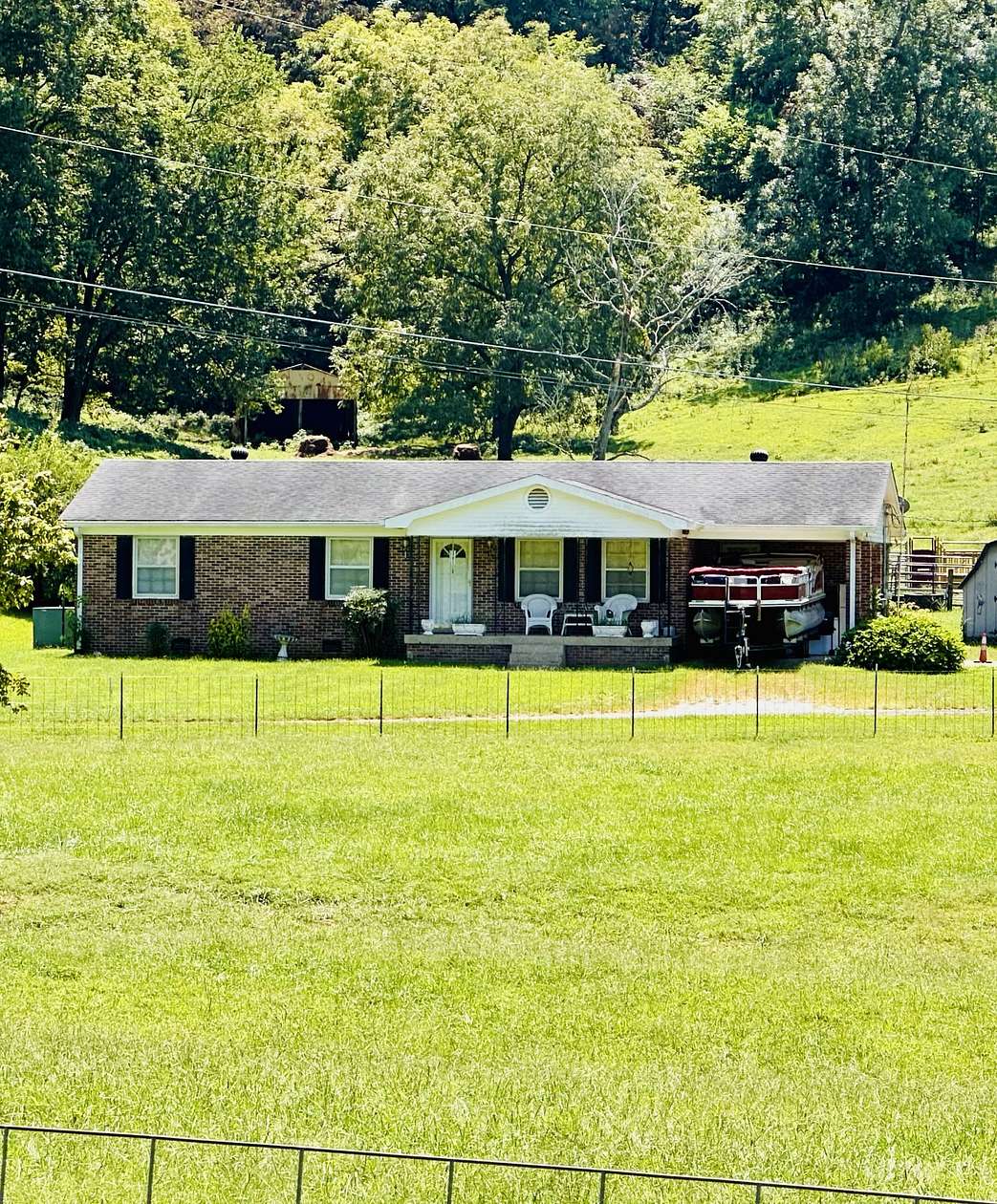 22.8 Acres of Agricultural Land with Home for Sale in Franklin, Tennessee