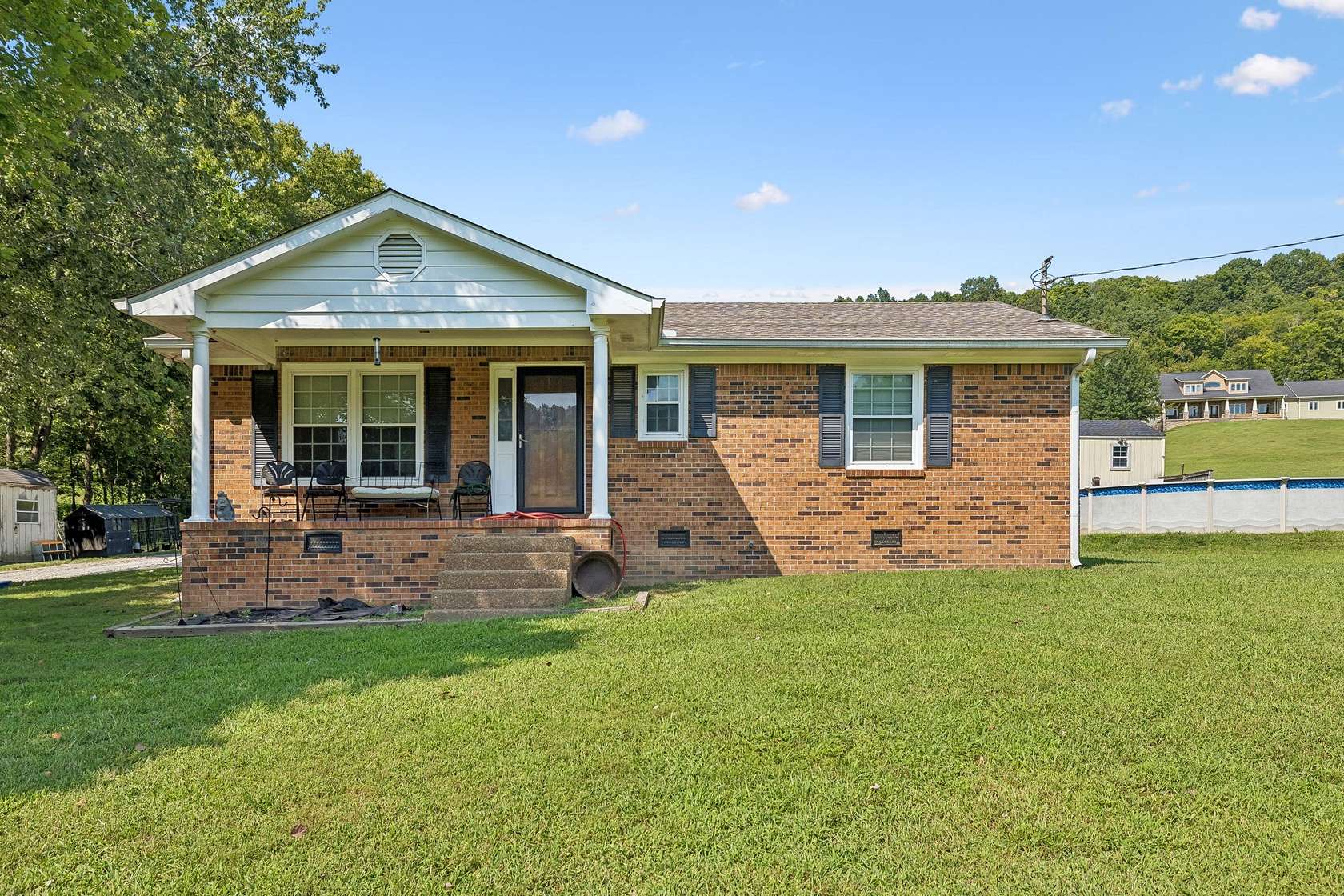 5 Acres of Land with Home for Sale in Franklin, Tennessee