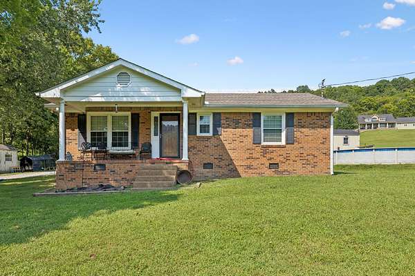 5 Acres of Land with Home for Sale in Franklin, Tennessee