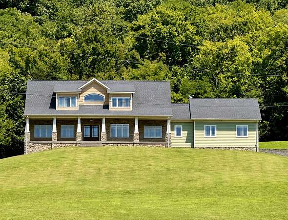 4 Acres of Land with Home for Sale in Franklin, Tennessee