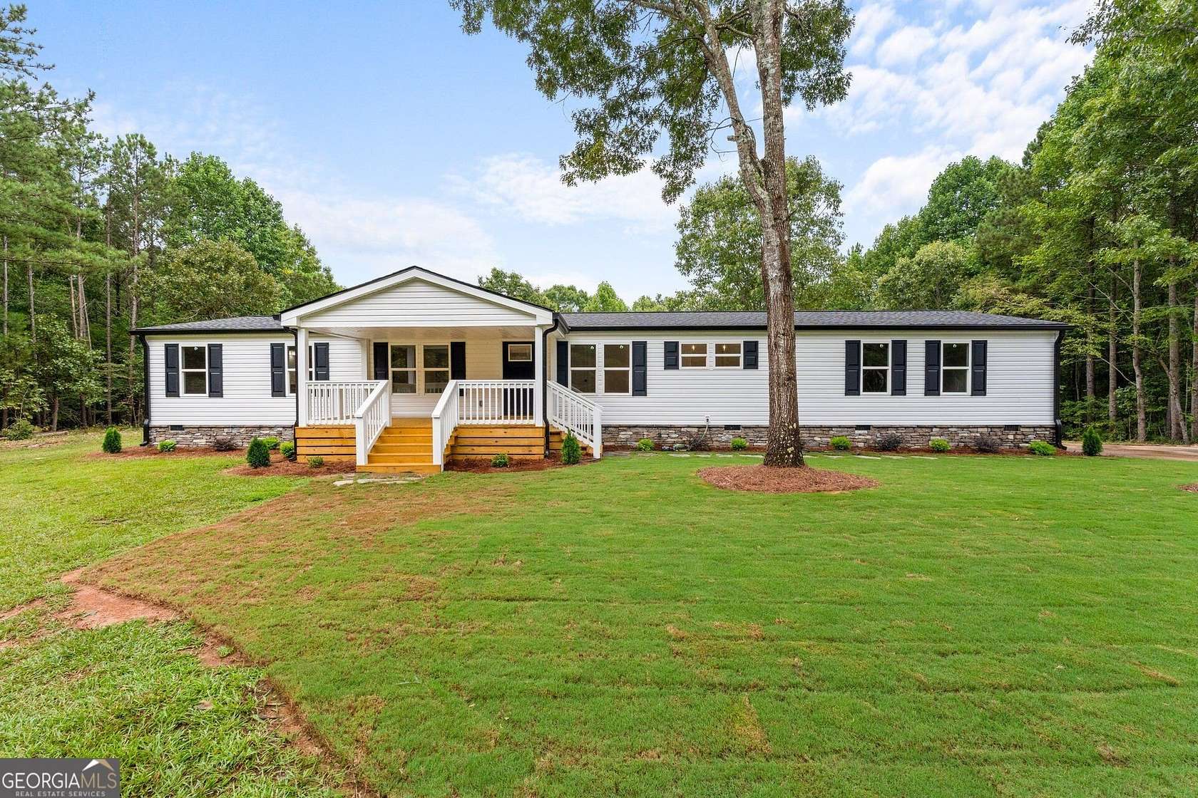 12.7 Acres of Land with Home for Sale in Franklin, Georgia
