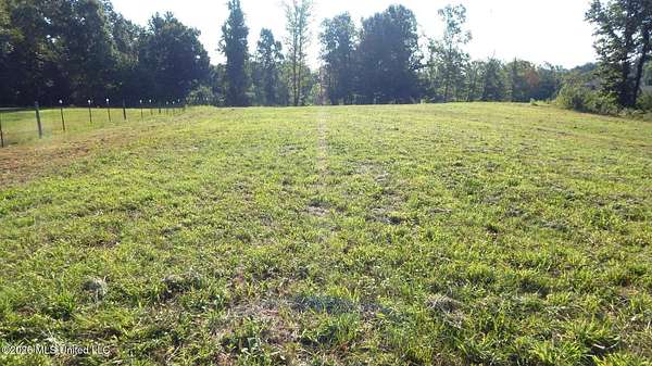 11 Acres of Land for Sale in Coldwater, Mississippi
