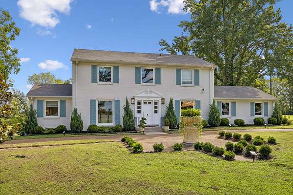 3.33 Acres of Land with Home for Sale in Nashville, Tennessee