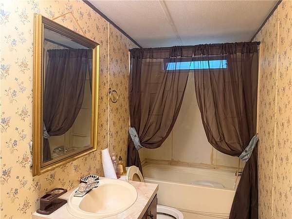 3.22 Acres of Land with Home for Sale in Salem, Alabama
