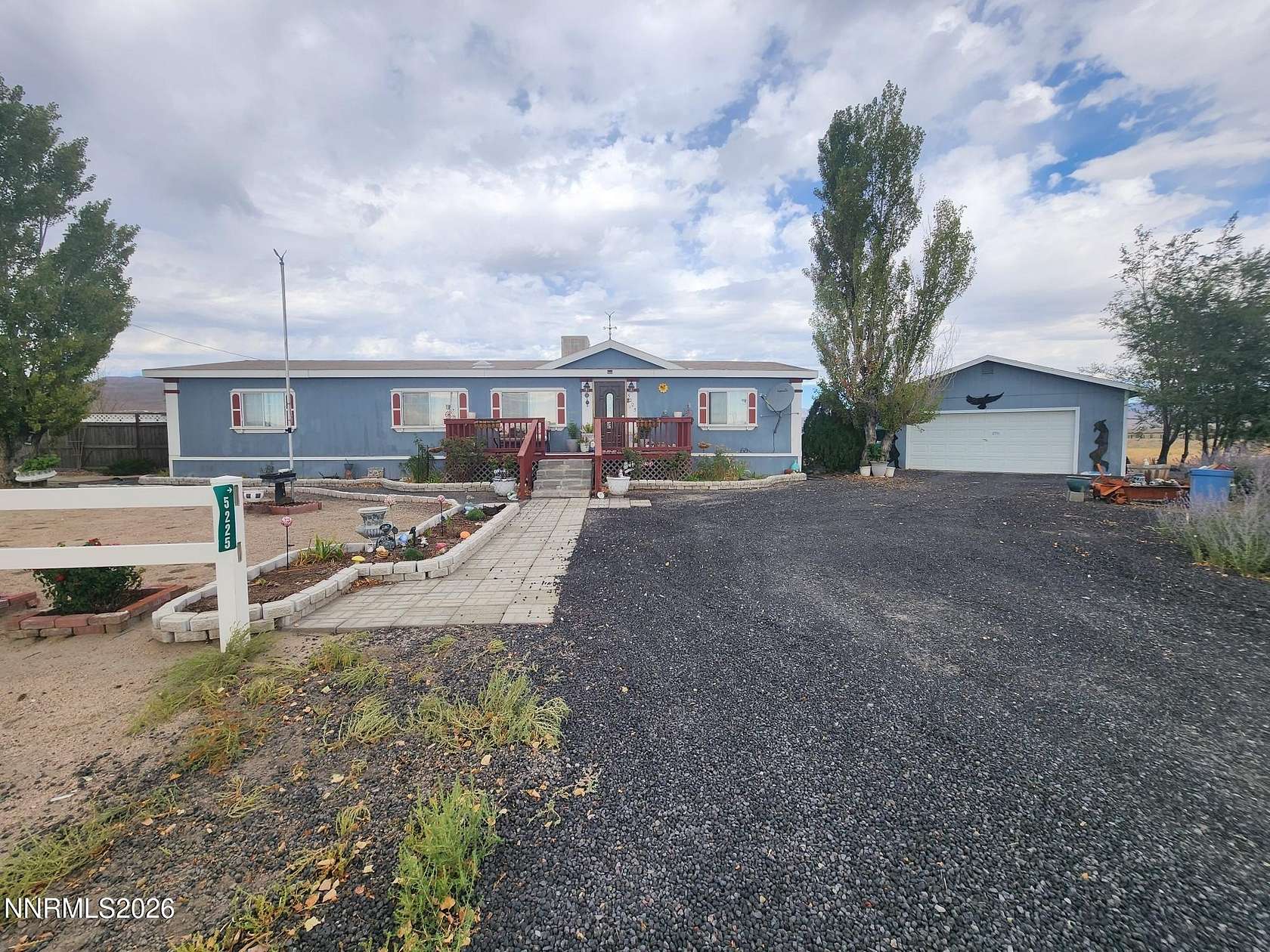 4.8 Acres of Land with Home for Sale in Silver Springs, Nevada