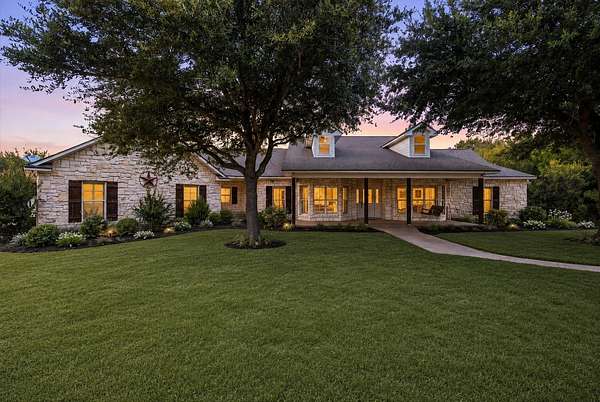 11.1 Acres of Land with Home for Sale in Bruceville-Eddy, Texas