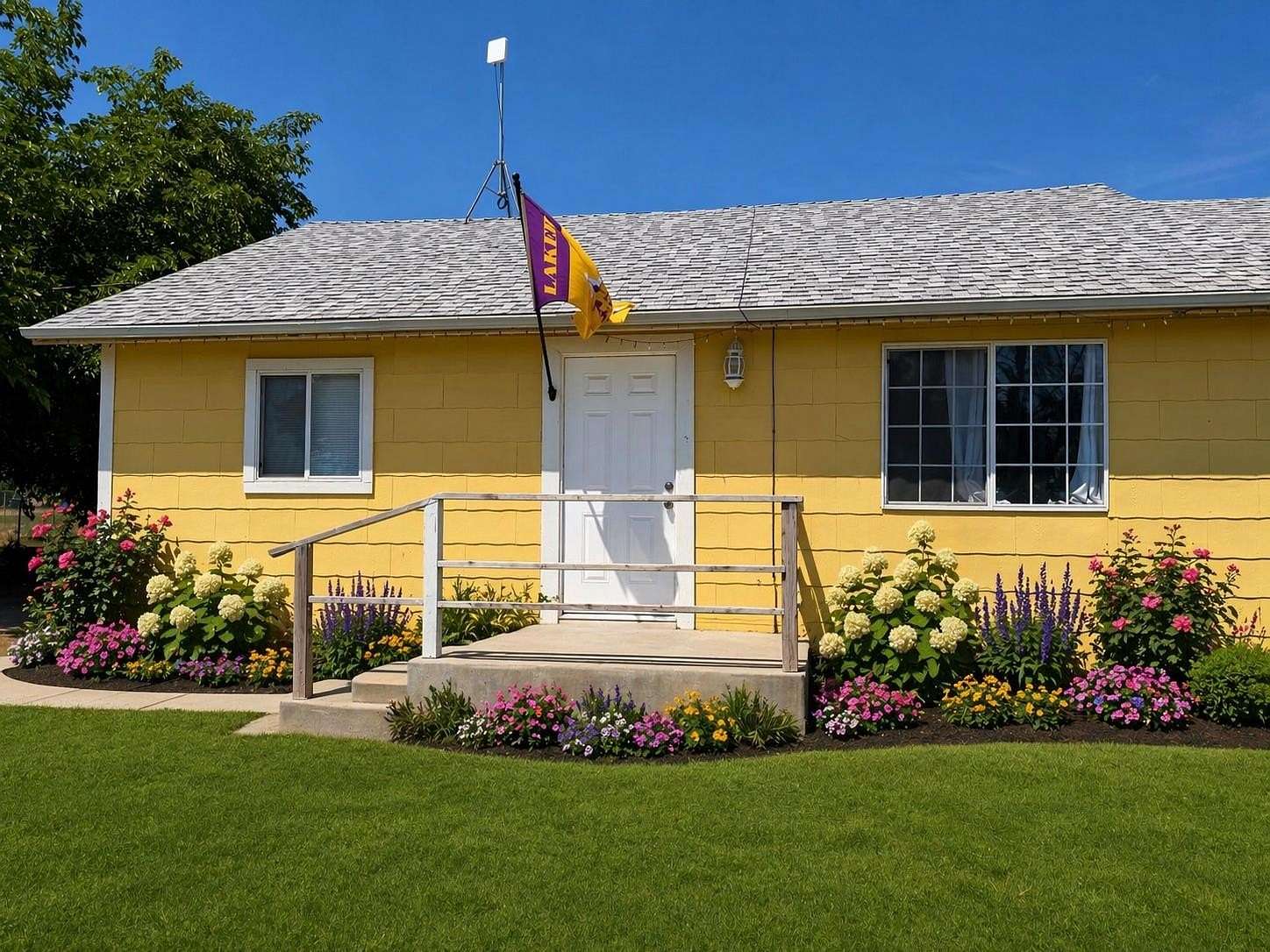 13.8 Acres of Land with Home for Sale in Reedley, California