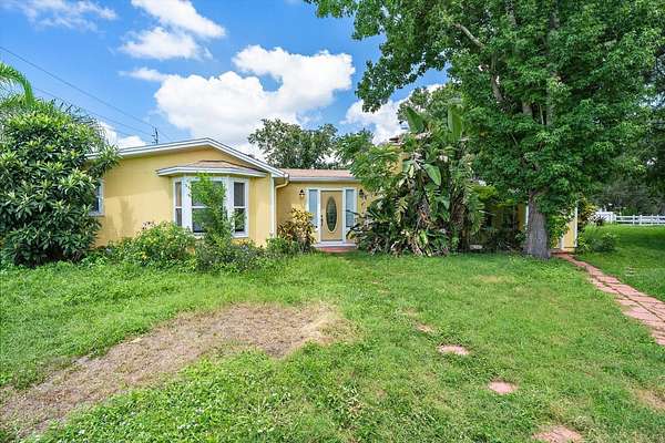 1.57 Acres of Land with Home for Sale in Sarasota, Florida