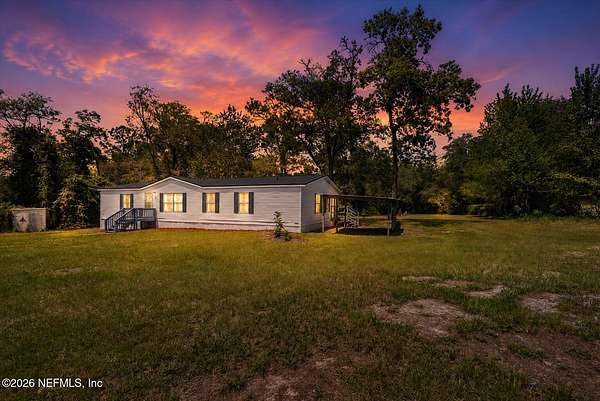 3.29 Acres of Land with Home for Sale in Middleburg, Florida