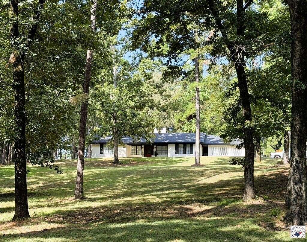 4 Acres of Land with Home for Sale in Atlanta, Texas