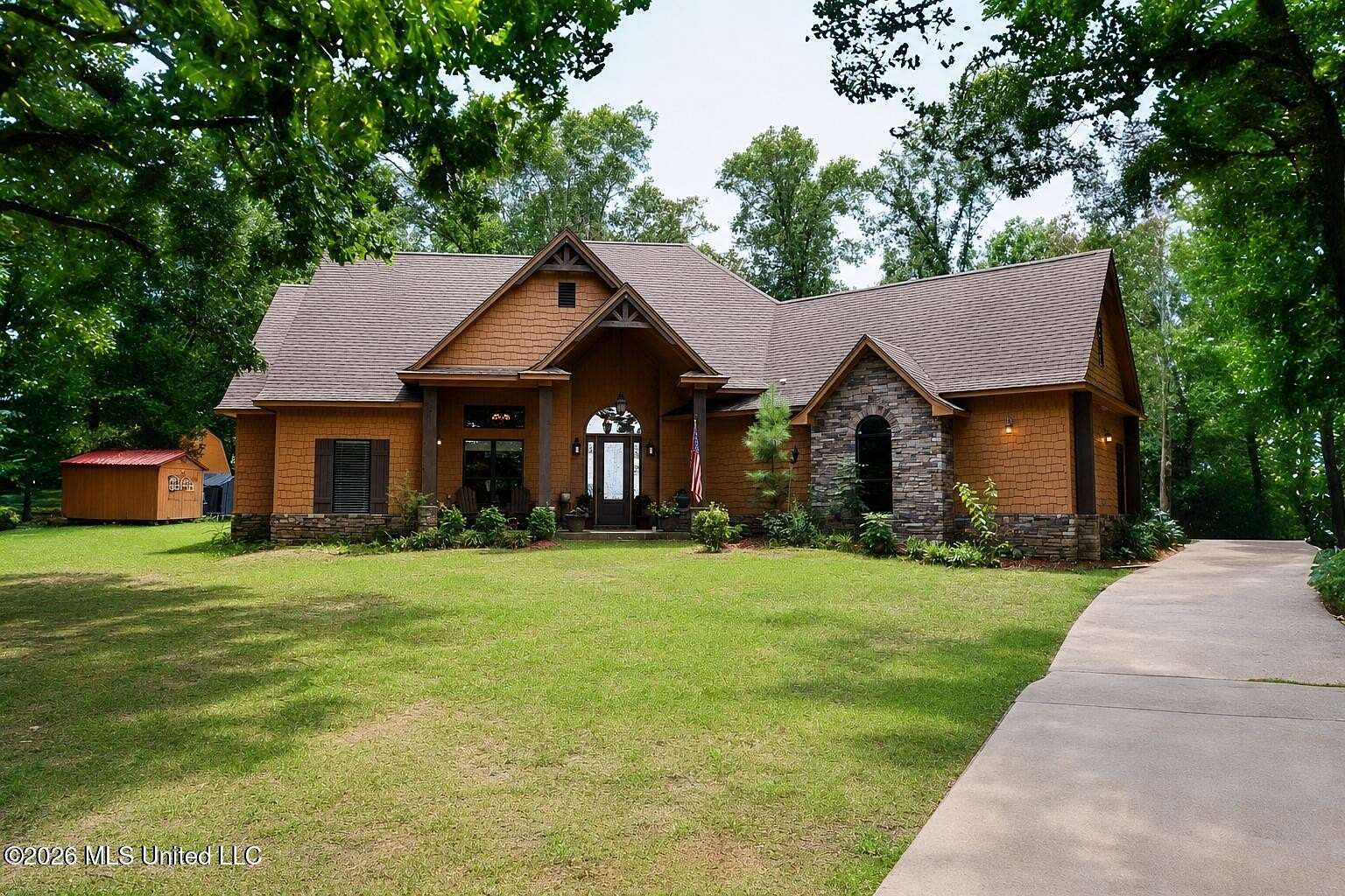 5.2 Acres of Land with Home for Sale in Hernando, Mississippi