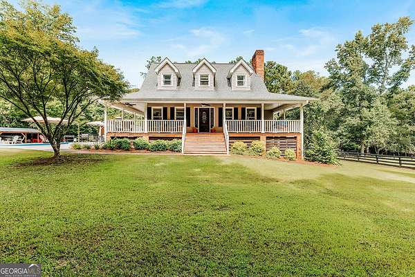 18.9 Acres of Land with Home for Sale in Madison, Georgia