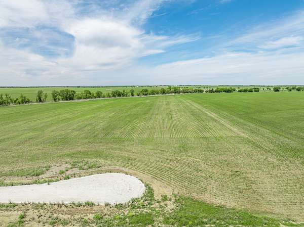 10 Acres of Land for Sale in Hillsboro, Texas