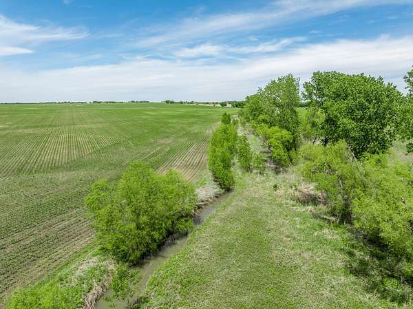 10 Acres of Land for Sale in Hillsboro, Texas
