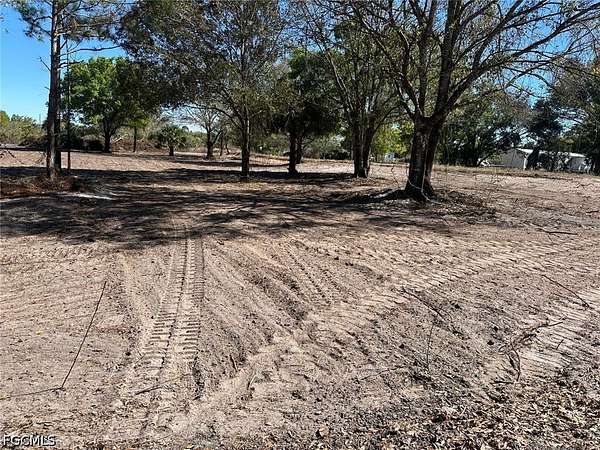 1.25 Acres of Land for Sale in Clewiston, Florida